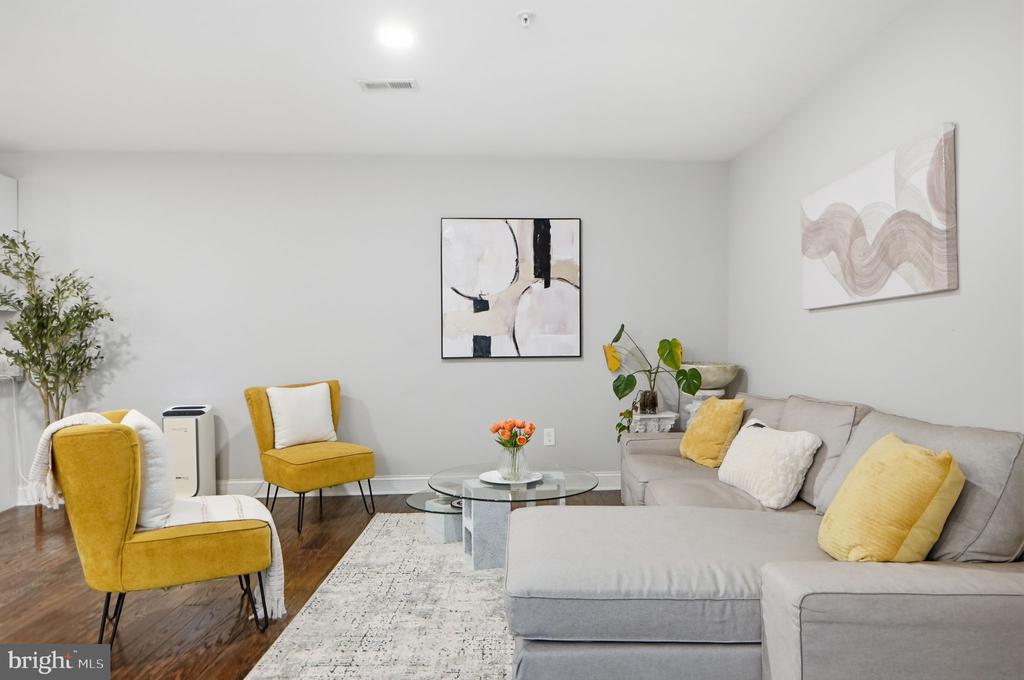 1258 HOLBROOK TERRACE NE Unit: 5
