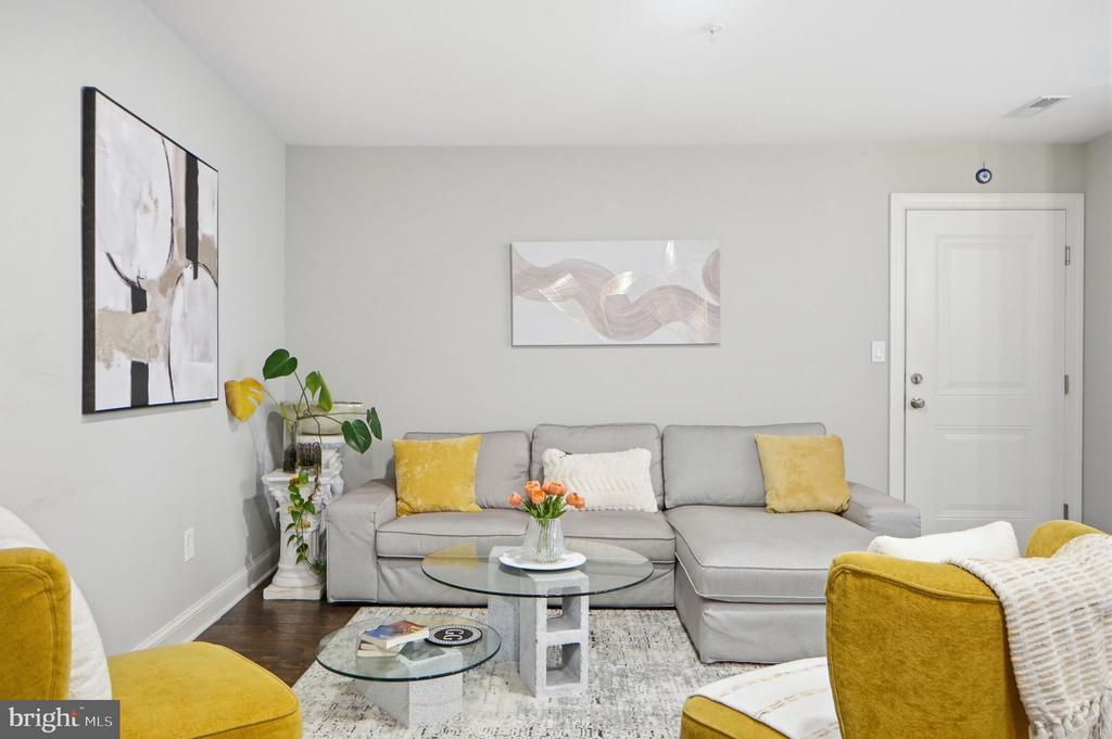 1258 HOLBROOK TERRACE NE Unit: 5