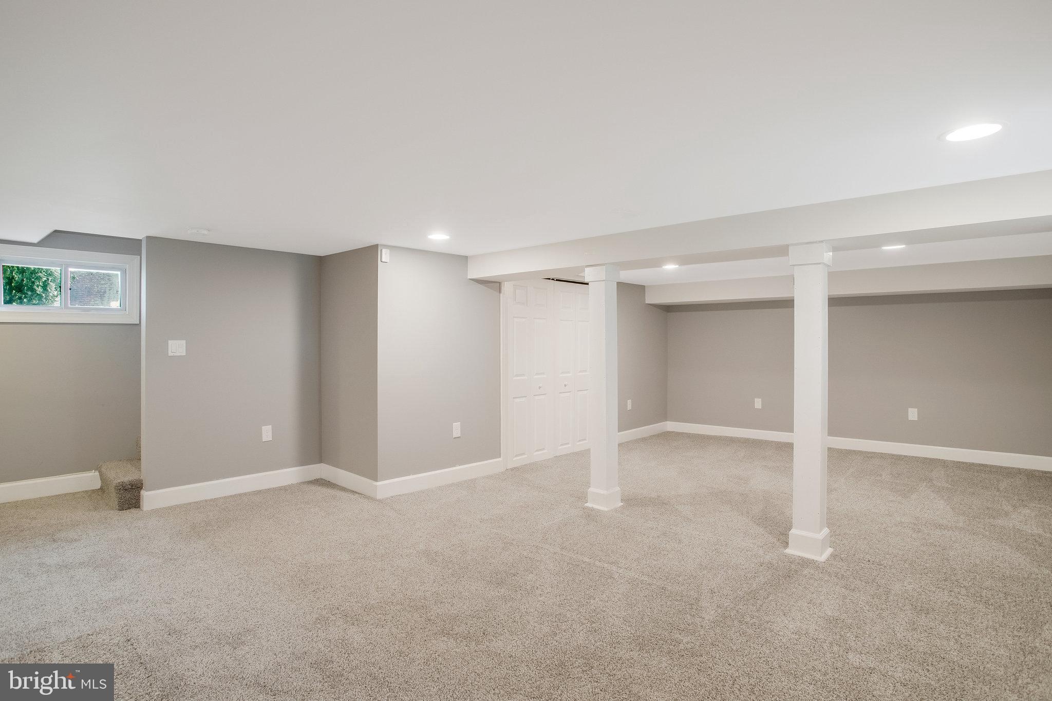 7844 Vernon Ave
