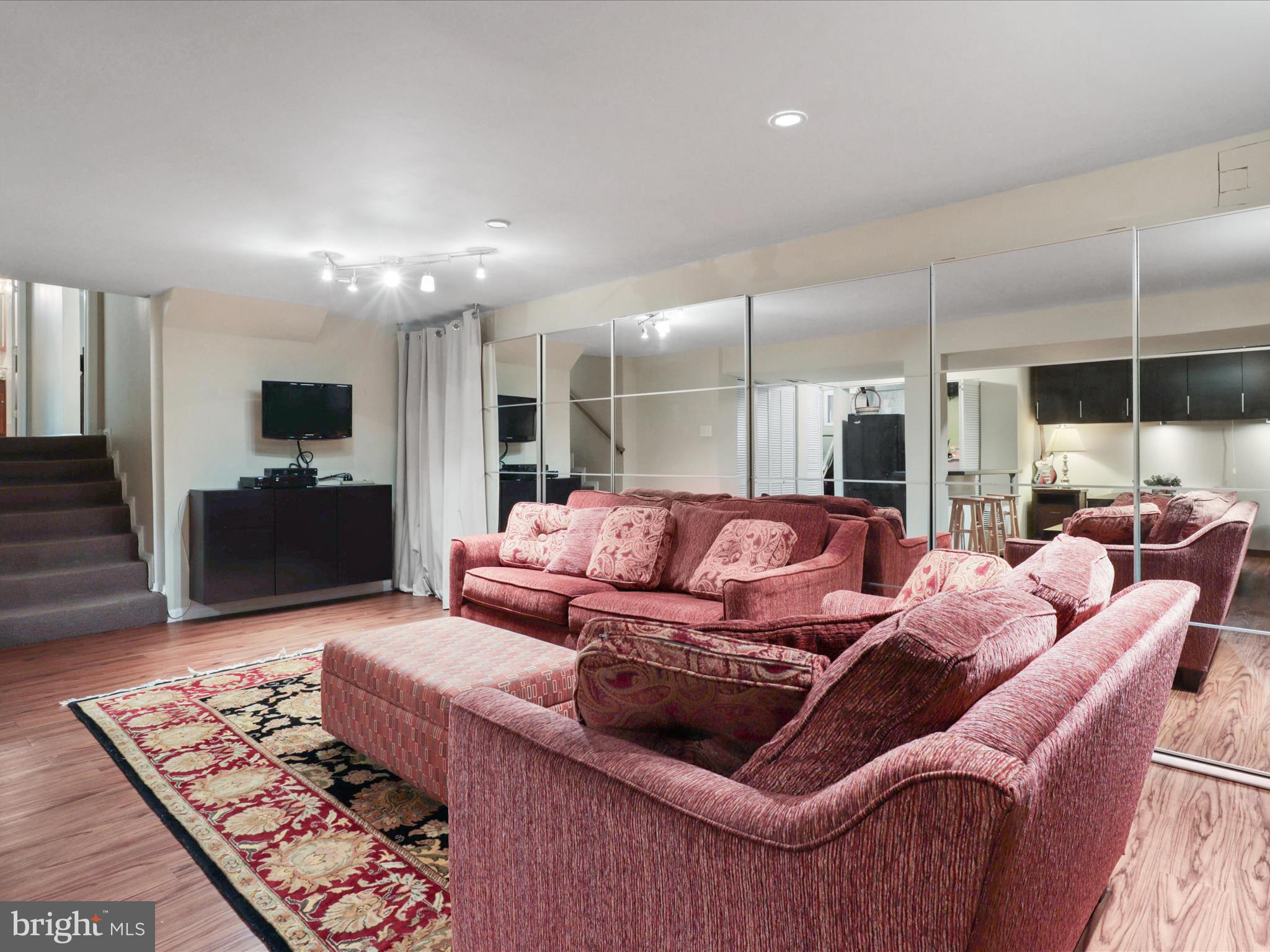 3511 Frederick Pl