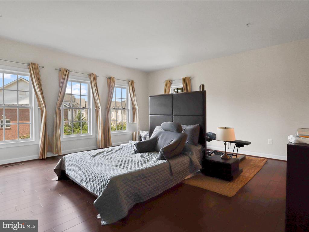 575 Whetstone Glen St #575