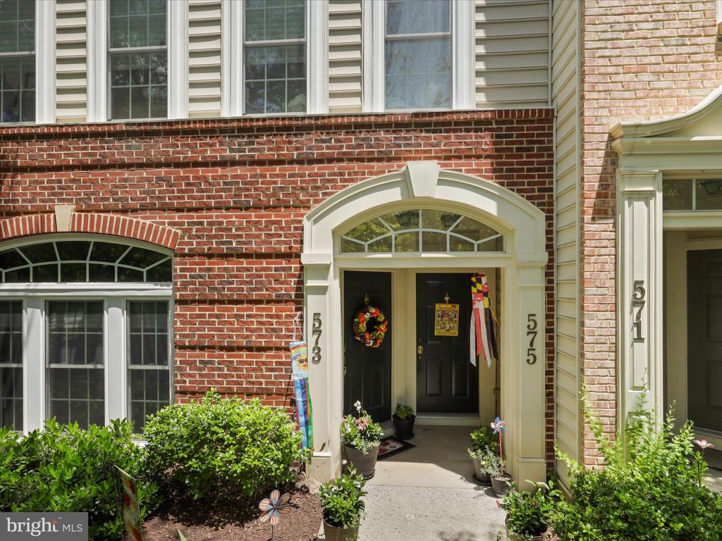 575 Whetstone Glen St #575