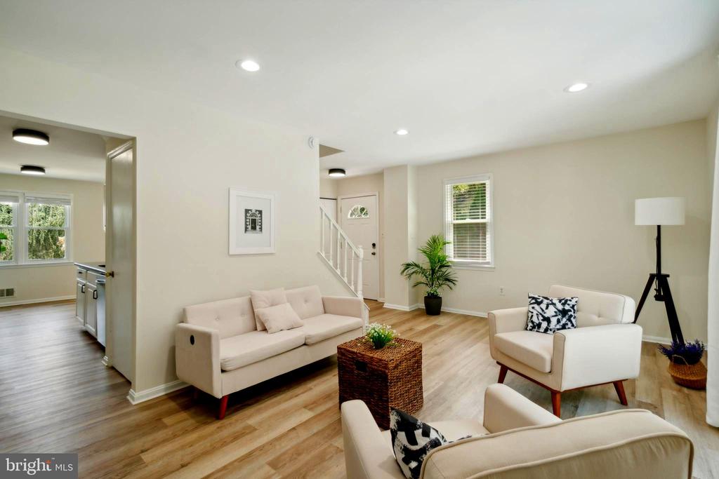 20 BIG ACRE SQUARE 22-10