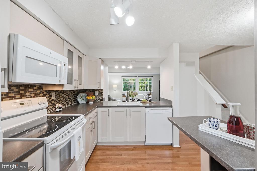 1305 ELM GROVE CIRCLE