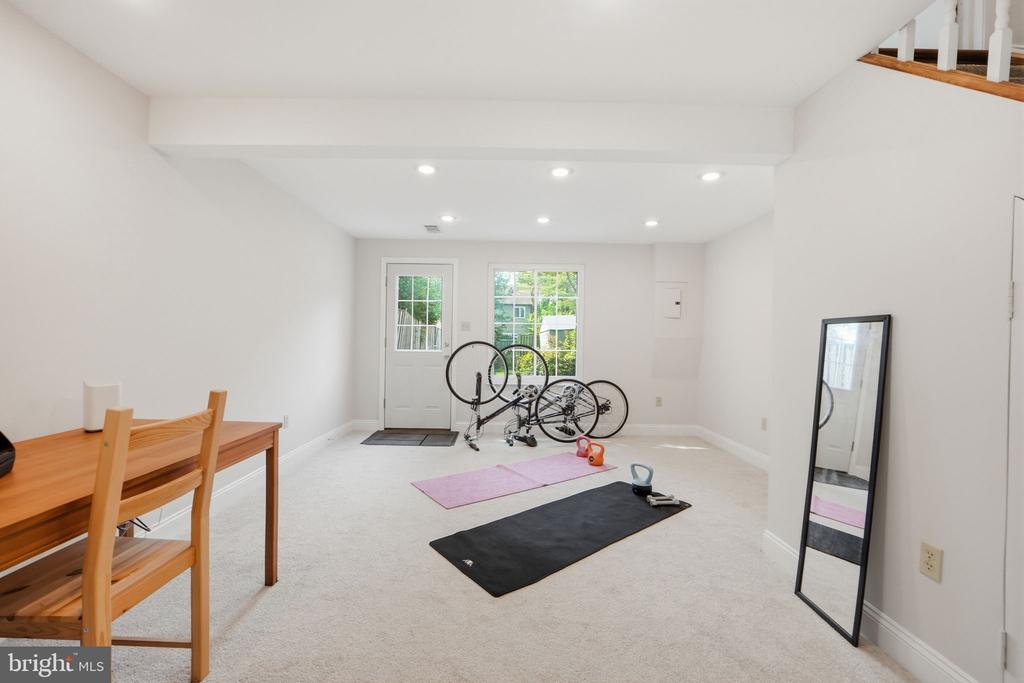 1305 ELM GROVE CIRCLE