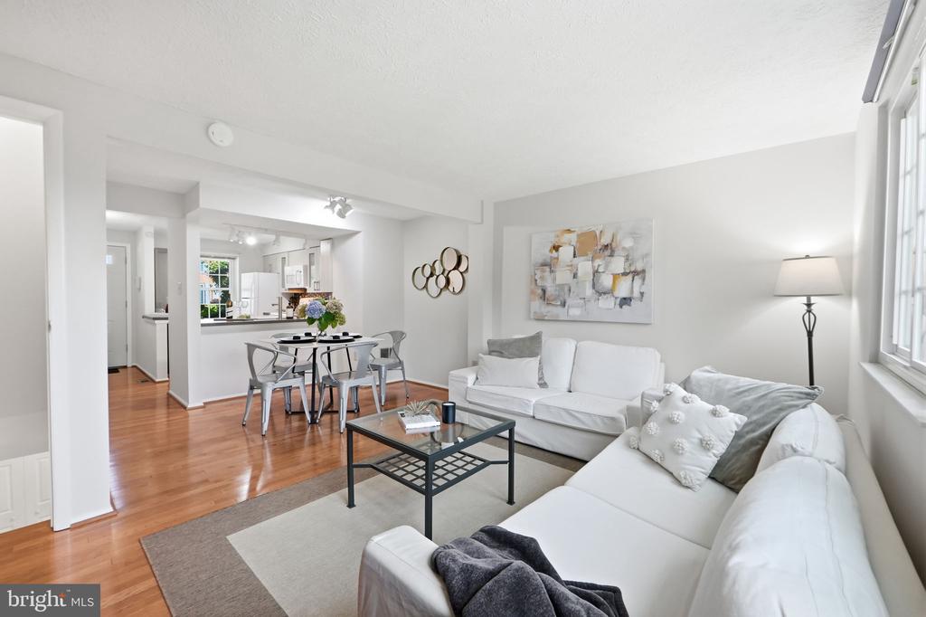 1305 ELM GROVE CIRCLE