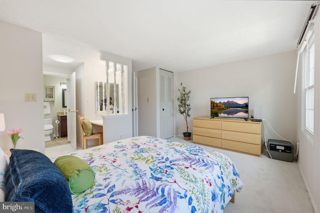 1305 ELM GROVE CIRCLE