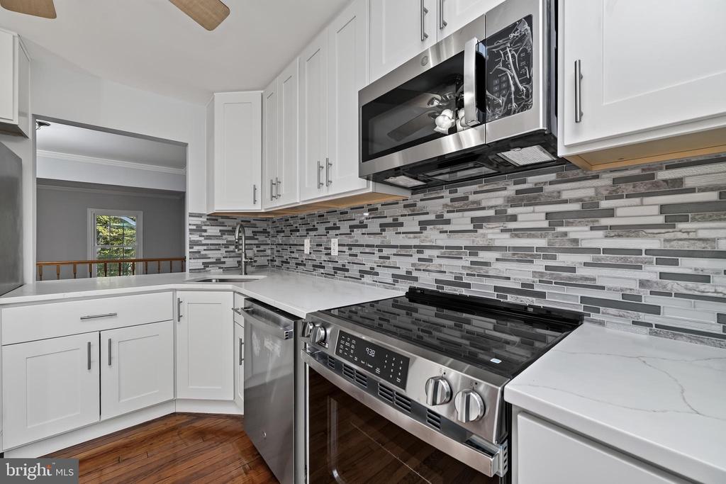11613 PLEASANT MEADOW DRIVE