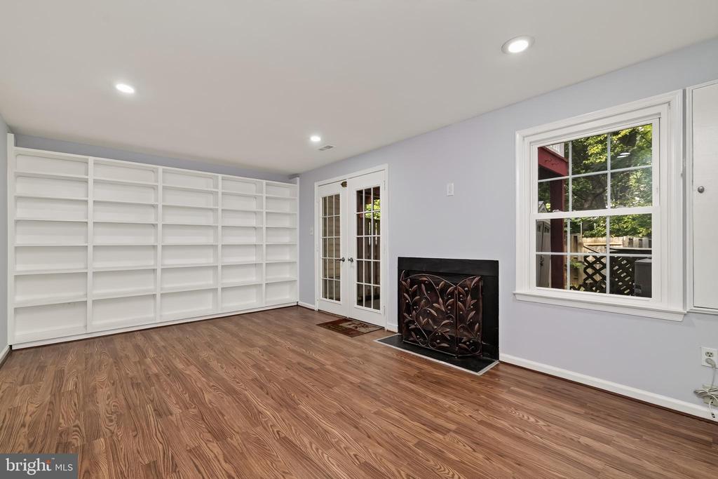 11613 PLEASANT MEADOW DRIVE