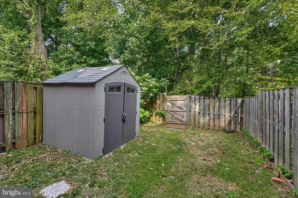 11613 PLEASANT MEADOW DRIVE