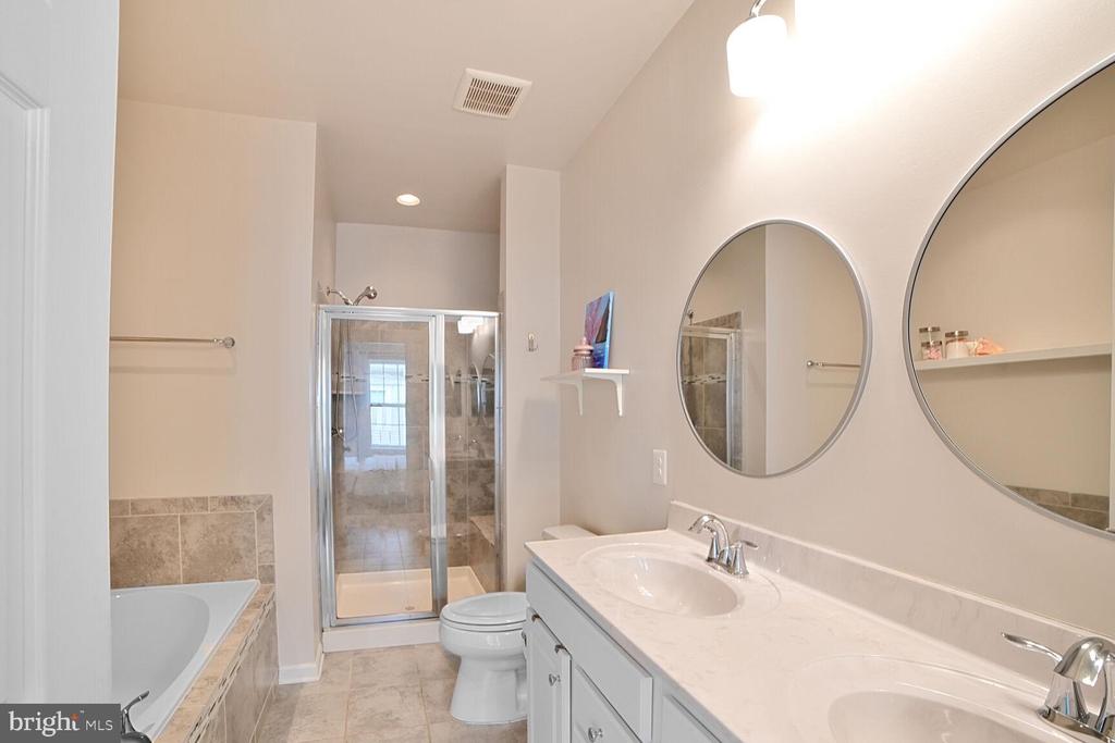 12521 Honey Locust Way