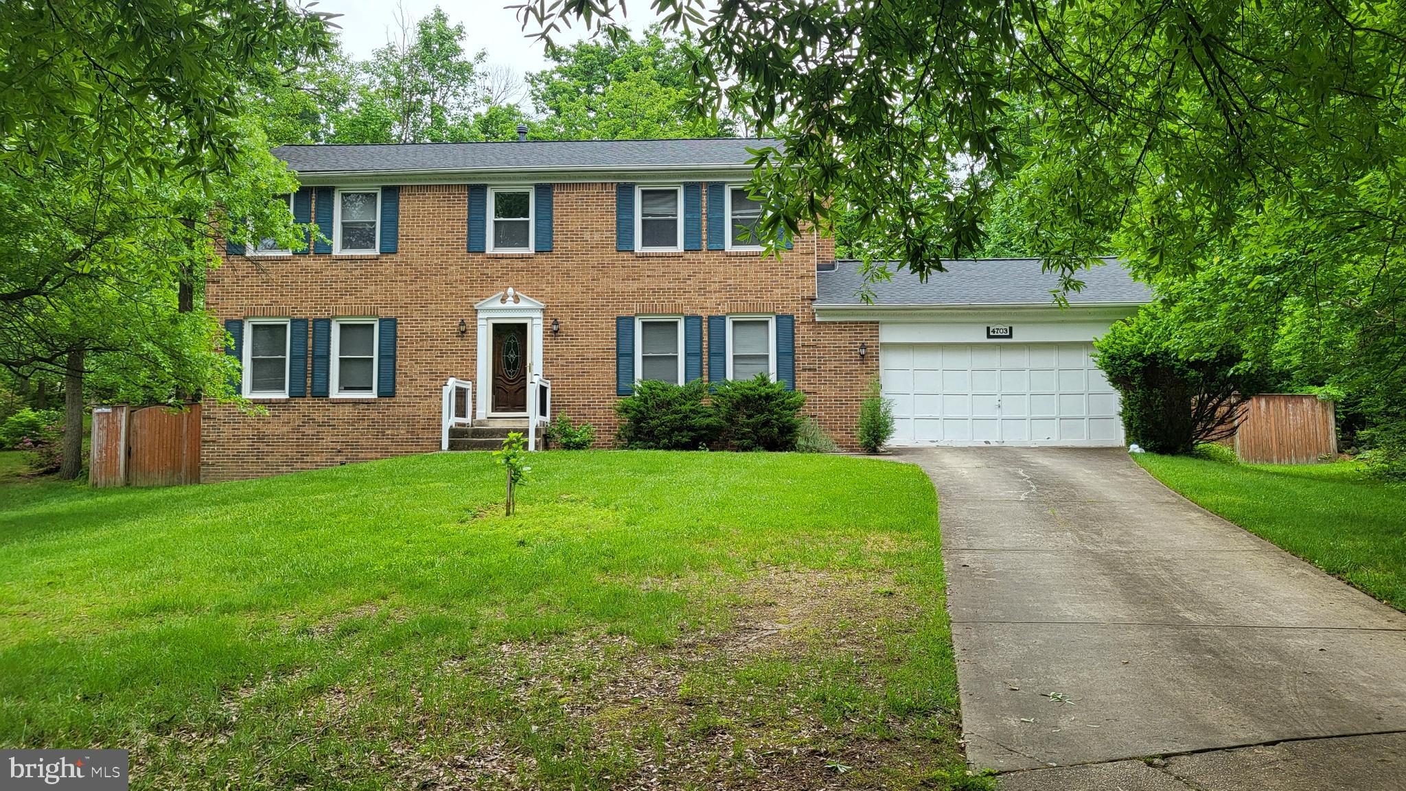 4703 CEDAR COURT