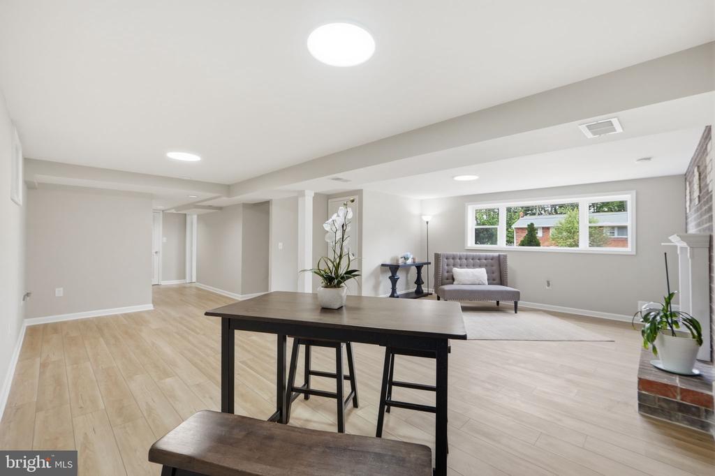 3007 KINGSWAY ROAD