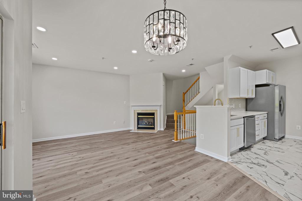 14707 HAMPSHIRE HALL COURT Unit: 204