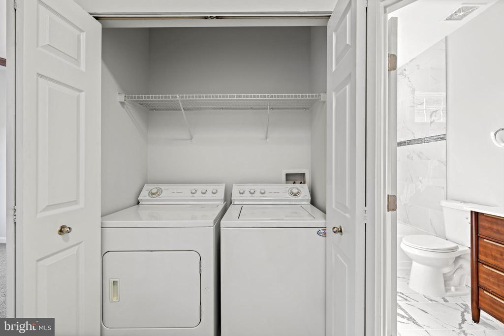 14707 HAMPSHIRE HALL COURT Unit: 204