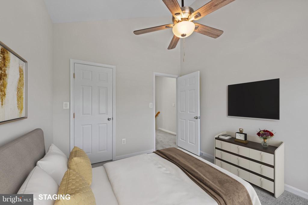 14707 HAMPSHIRE HALL COURT Unit: 204