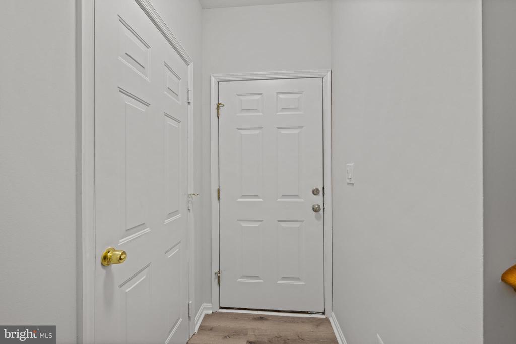 14707 HAMPSHIRE HALL COURT Unit: 204