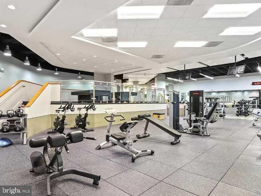 1011 Arlington Blvd #1030