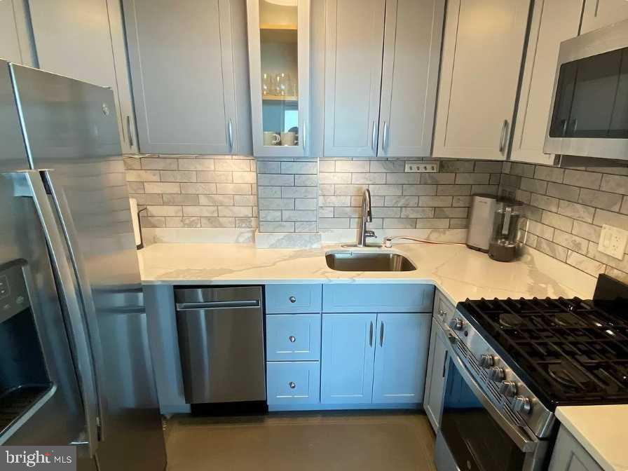 1011 Arlington Blvd #1030