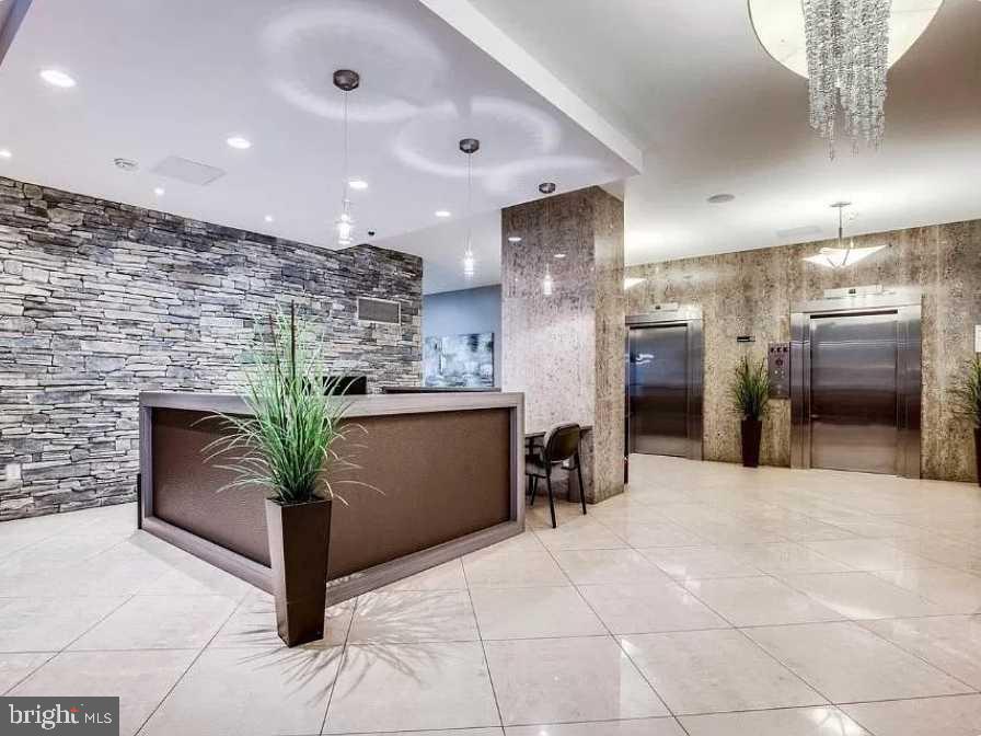1011 Arlington Blvd #1030