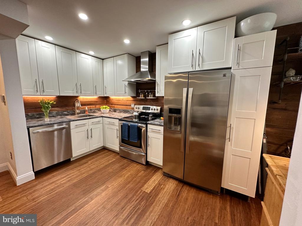 2015 KEY BOULEVARD 602