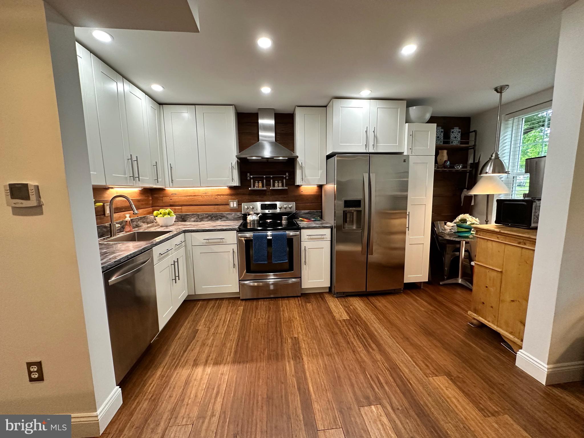 2015 KEY BOULEVARD 602