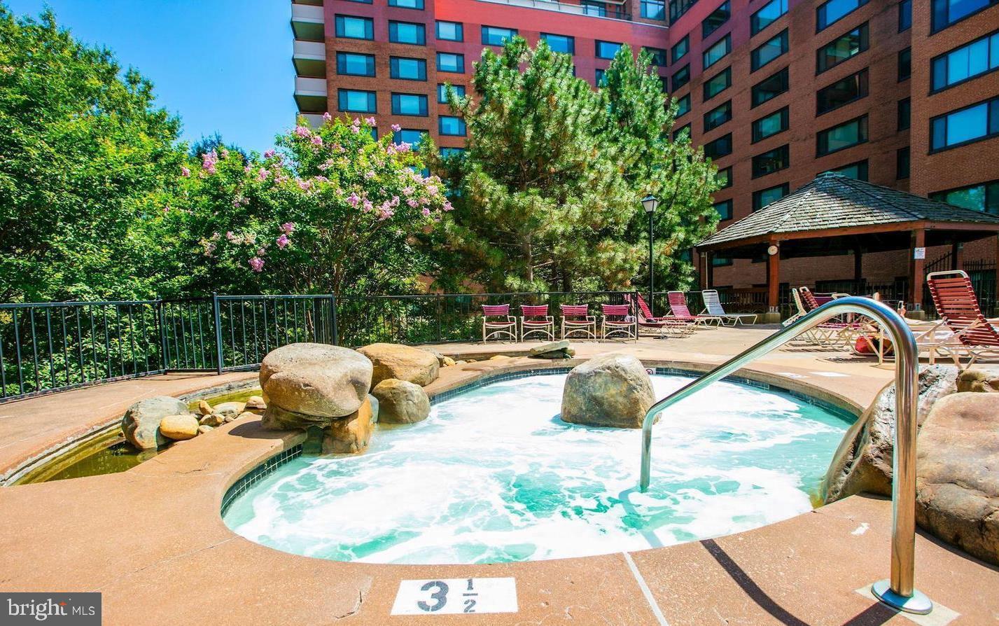 1111 ARLINGTON BOULEVARD 723