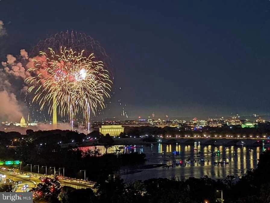 1011 ARLINGTON BOULEVARD 1030