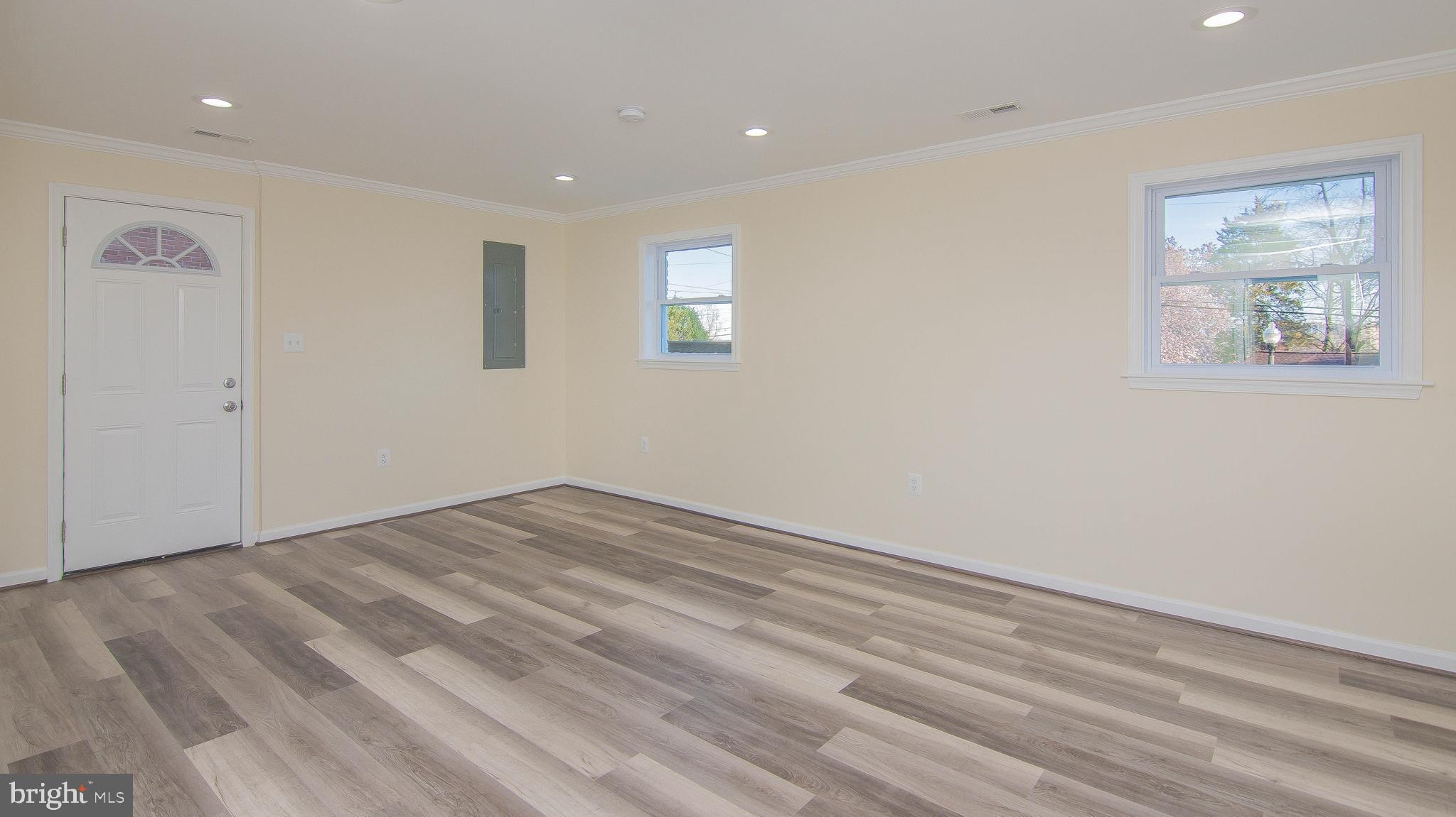 14 N MONTAGUE STREET