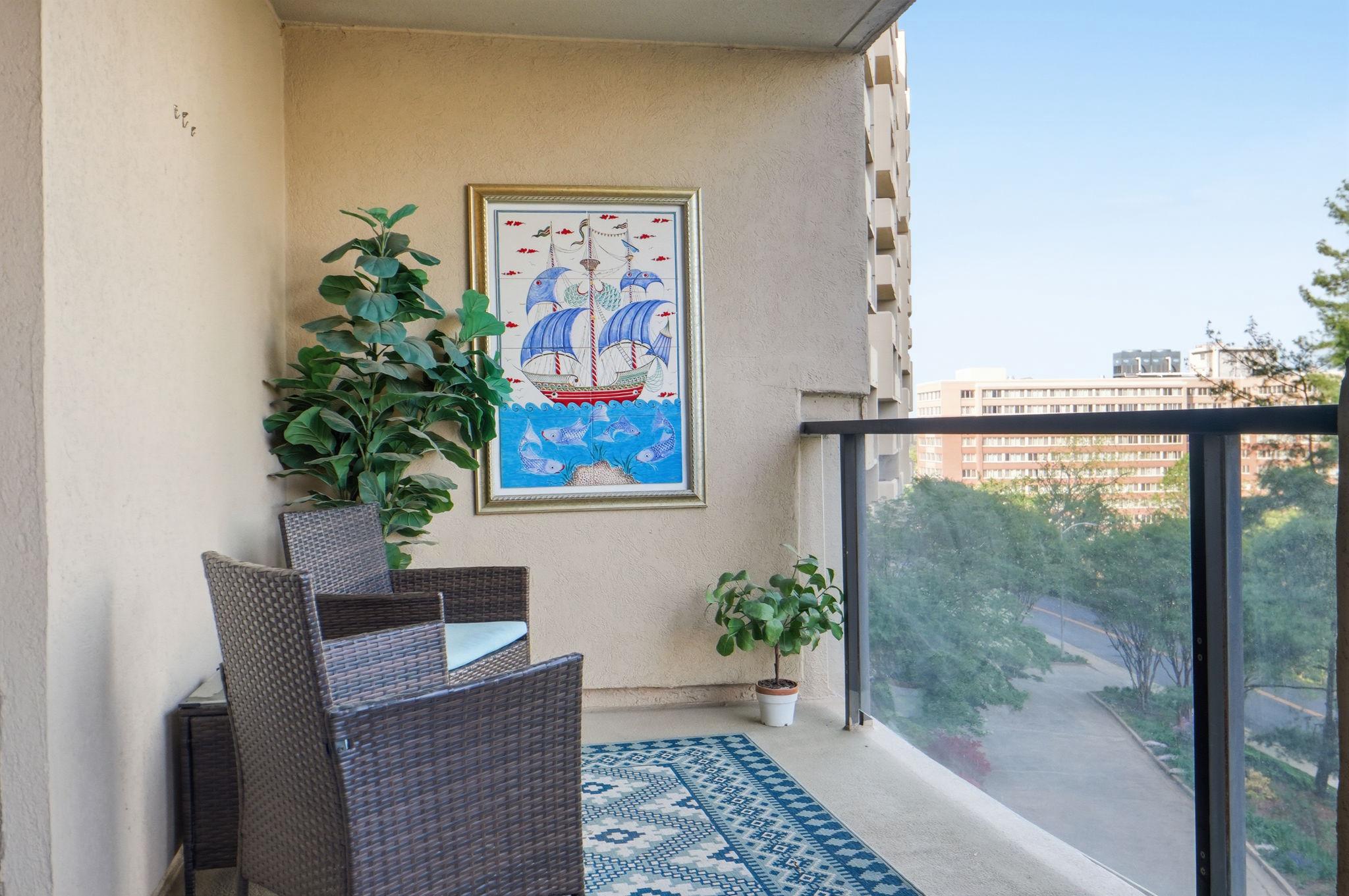 1101 S ARLINGTON RIDGE 305