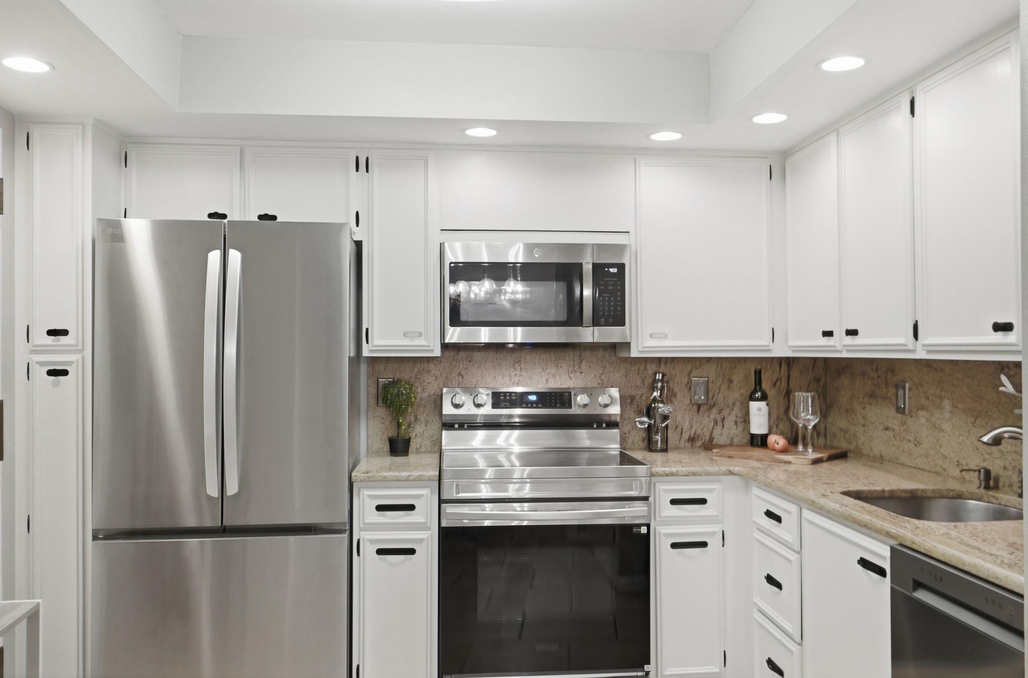 1101 S ARLINGTON RIDGE 305