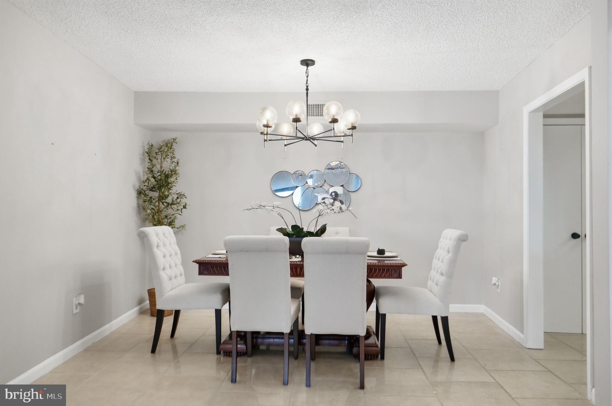 1101 S. ARLINGTON RIDGE 305