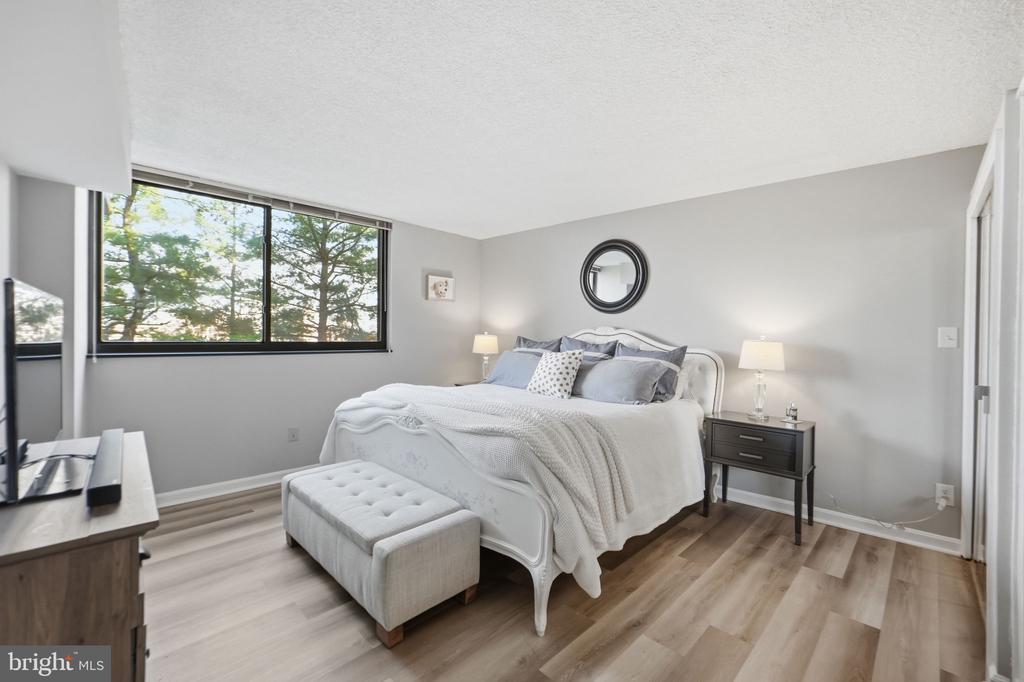 1101 S. ARLINGTON RIDGE 305
