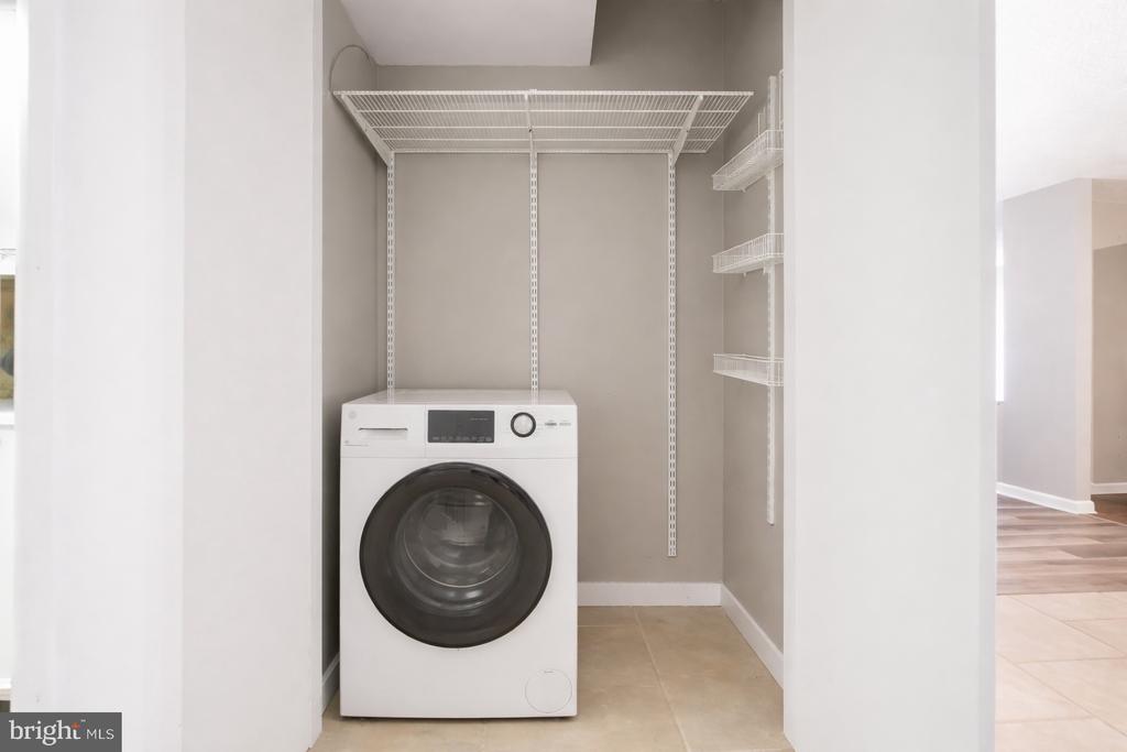 1101 S. ARLINGTON RIDGE 305
