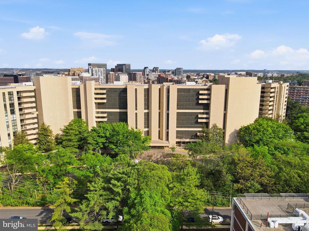 1101 S. ARLINGTON RIDGE 305