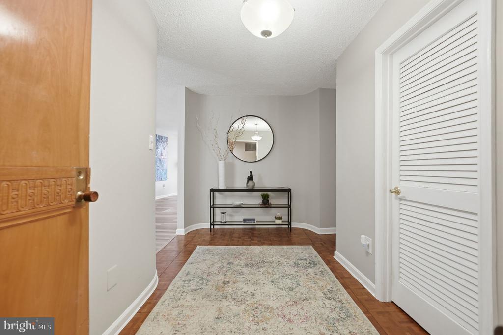 1101 S. ARLINGTON RIDGE 305