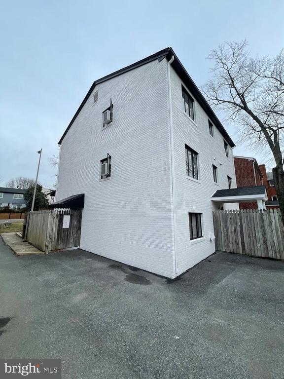 4206 WASHINGTON BOULEVARD Unit: 2