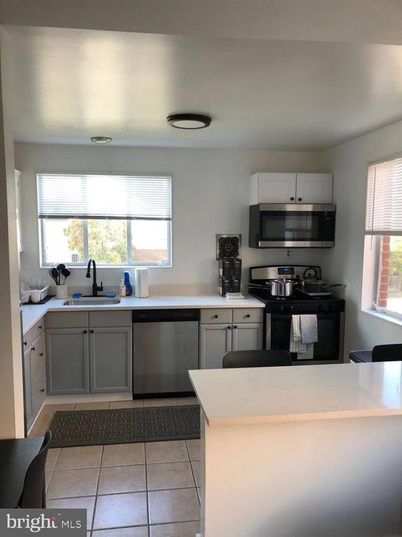 4206 WASHINGTON BOULEVARD Unit: 2
