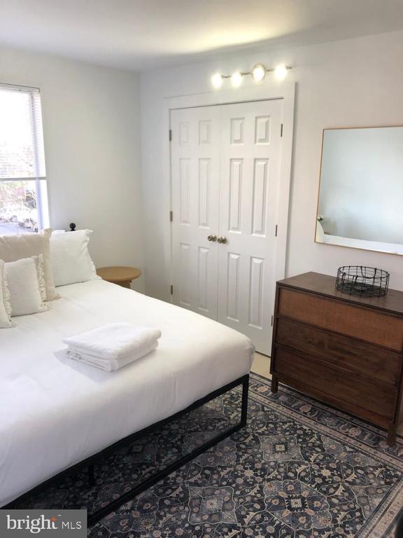 4206 WASHINGTON BOULEVARD Unit: 2