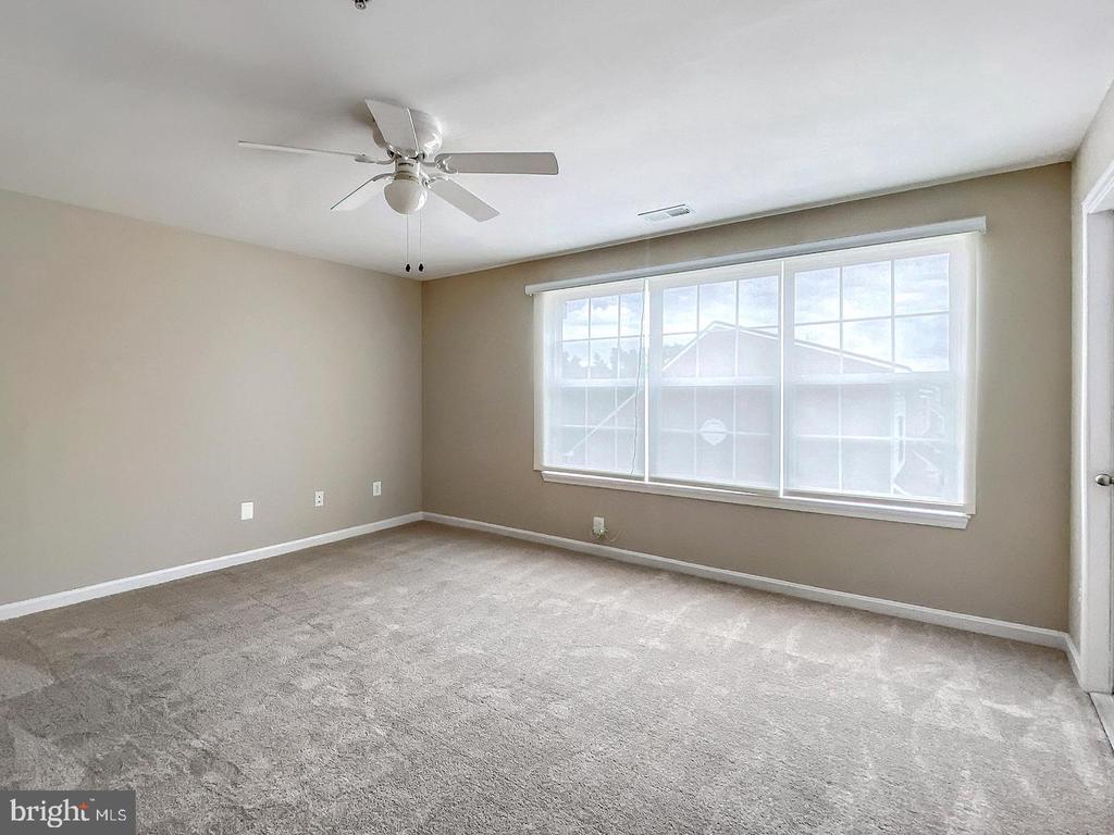103 CAMERON PARKE CT