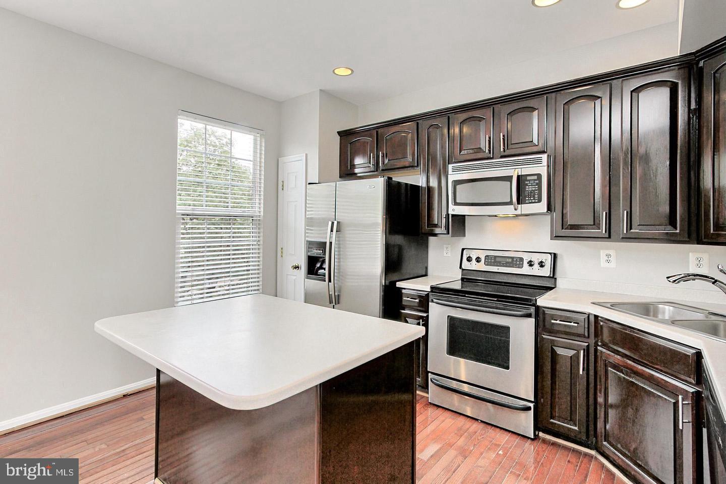103 CAMERON PARKE CT