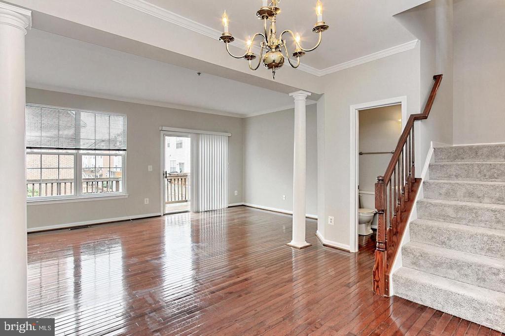 103 CAMERON PARKE CT