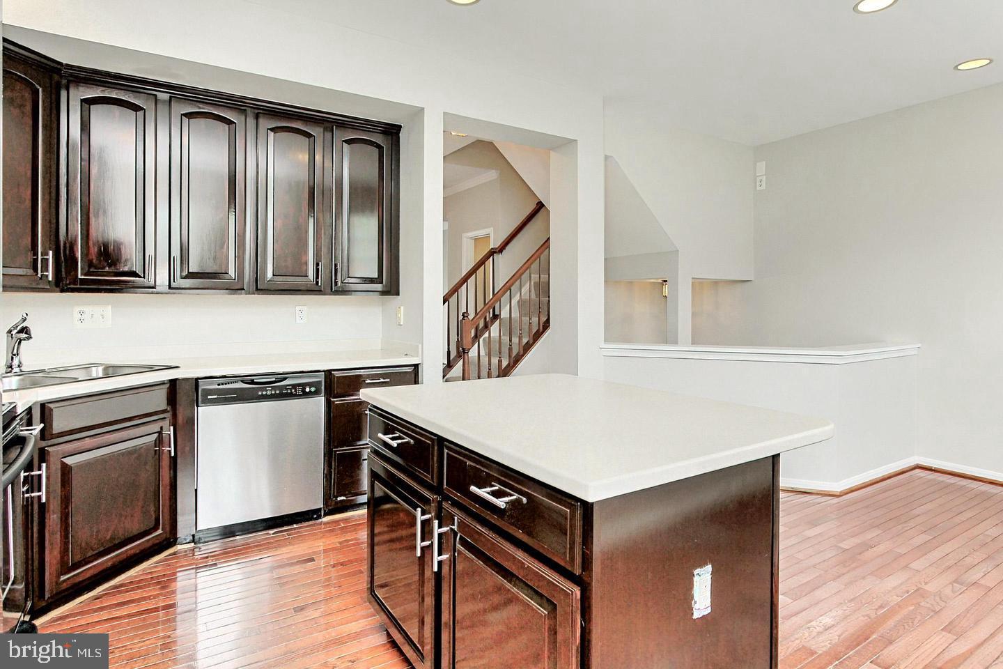 103 CAMERON PARKE CT