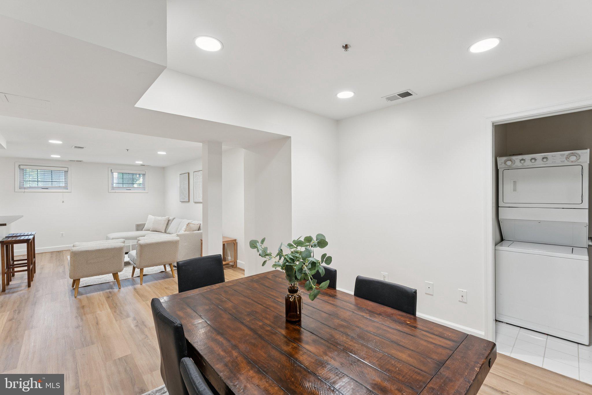 610 BASHFORD LANE 1301