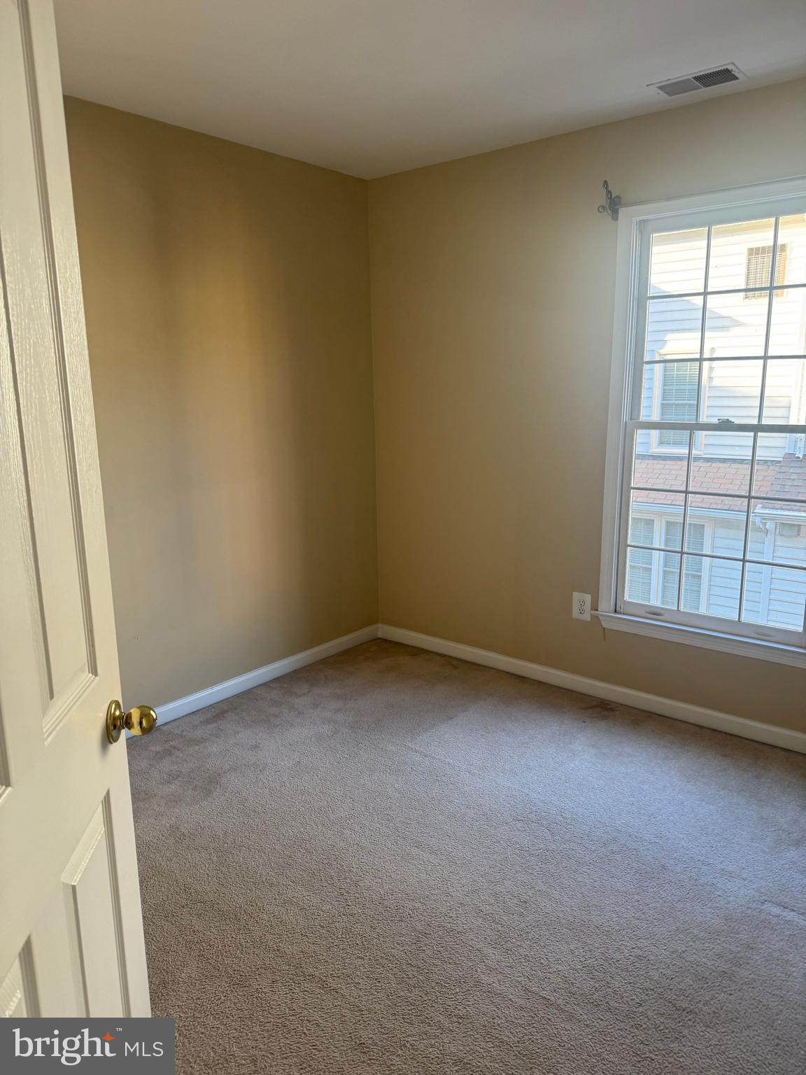 2414 N HAMPTON DRIVE