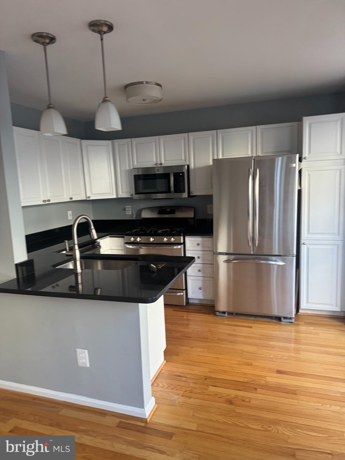 2414 N HAMPTON DRIVE