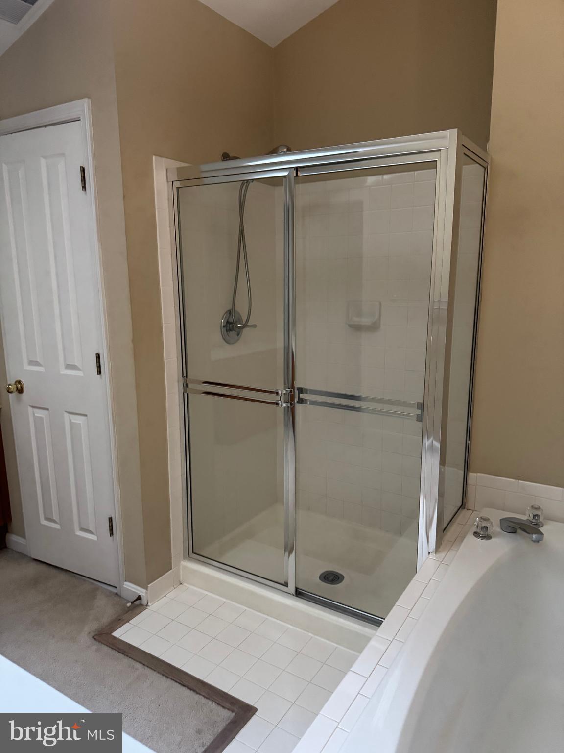 2414 N HAMPTON DRIVE