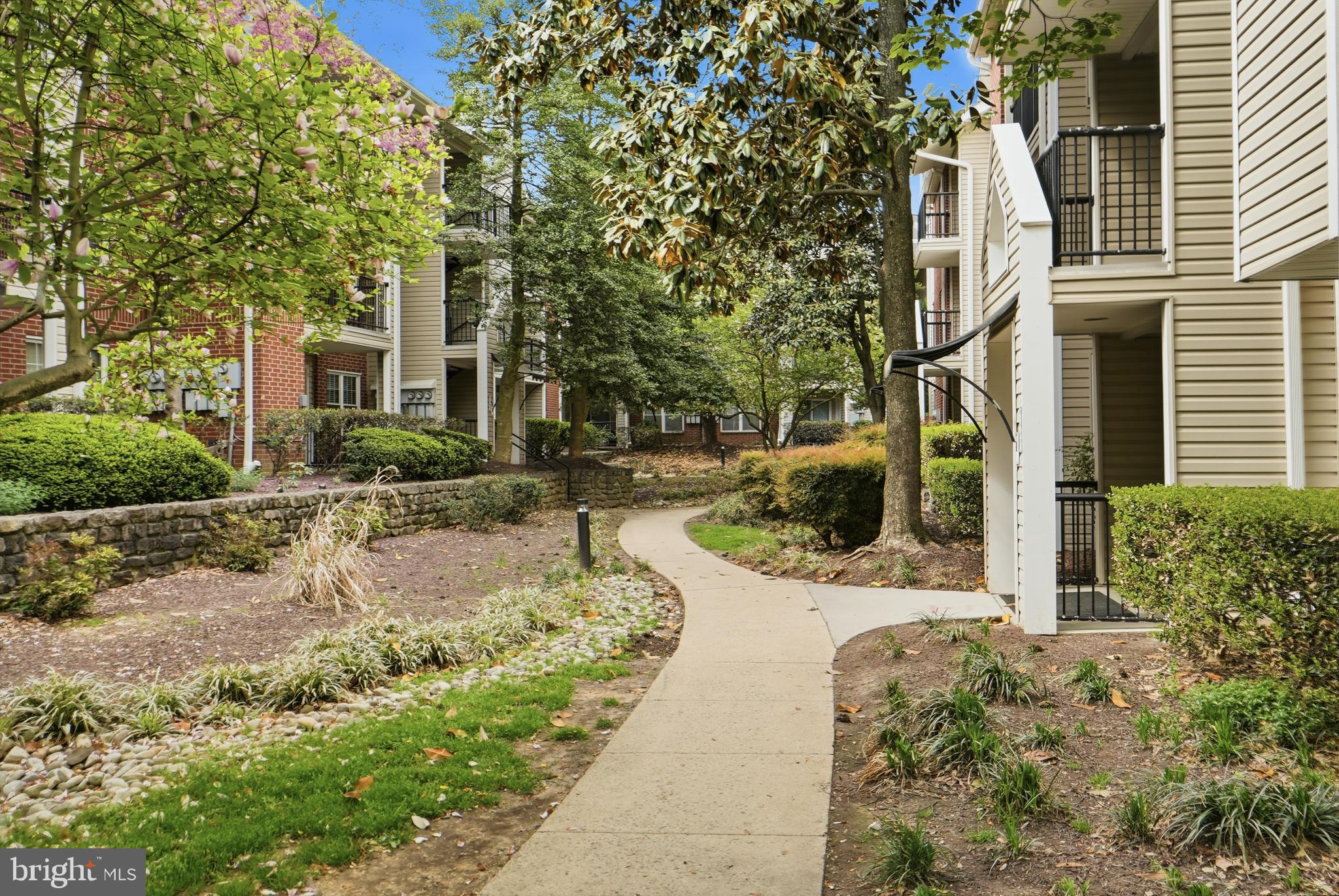 3313 WYNDHAM CIRCLE 1209