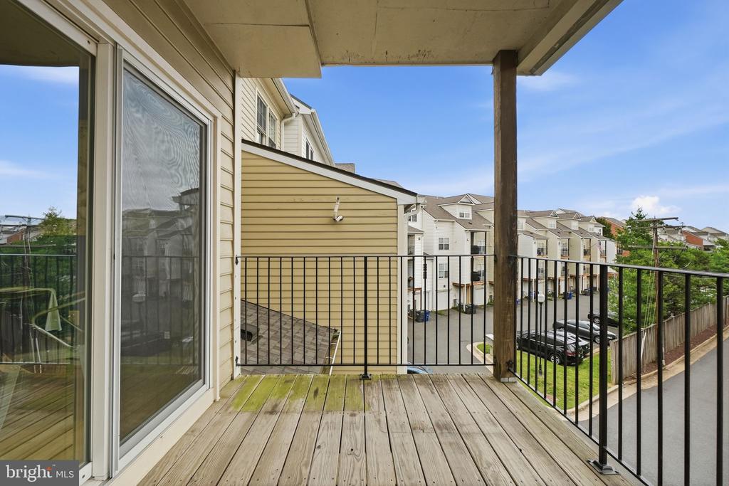 707 MASSEY LANE Unit: B