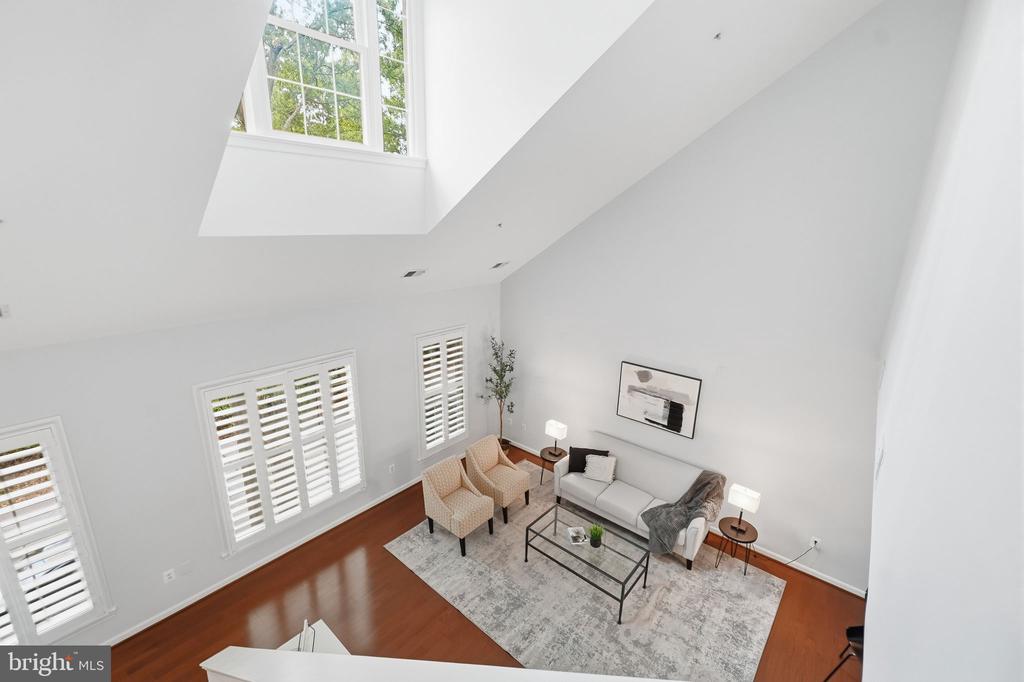 707 MASSEY LANE Unit: B
